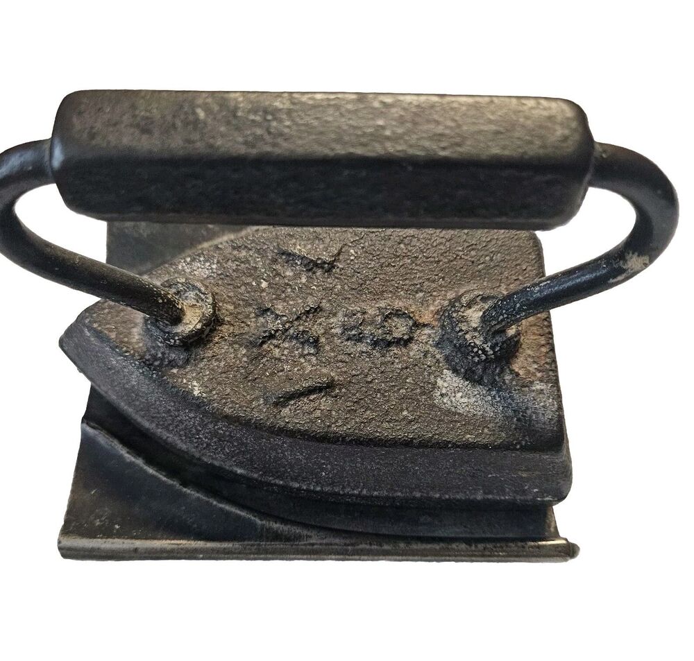 Vintage Antique Cast Sad Iron Clothes Flat Iron with Holder